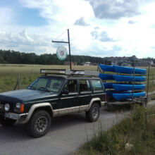 Spływy kajakowe Rawką. Wypożyczalnia kajaków. Kajaki na weekend. Zapraszamy na kajaki, grill i ognisko na naszej polanie