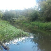 Spływy kajakowe Rawką. Wypożyczalnia kajaków. Kajaki na weekend. Zapraszamy na kajaki, grill i ognisko na naszej polanie